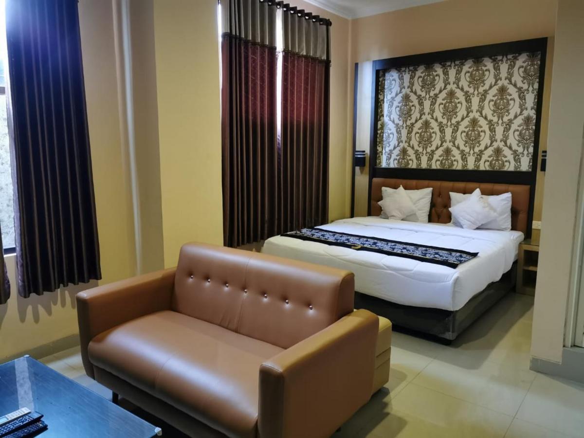 Hotel Mukti Jaya Purwokerto Exterior photo